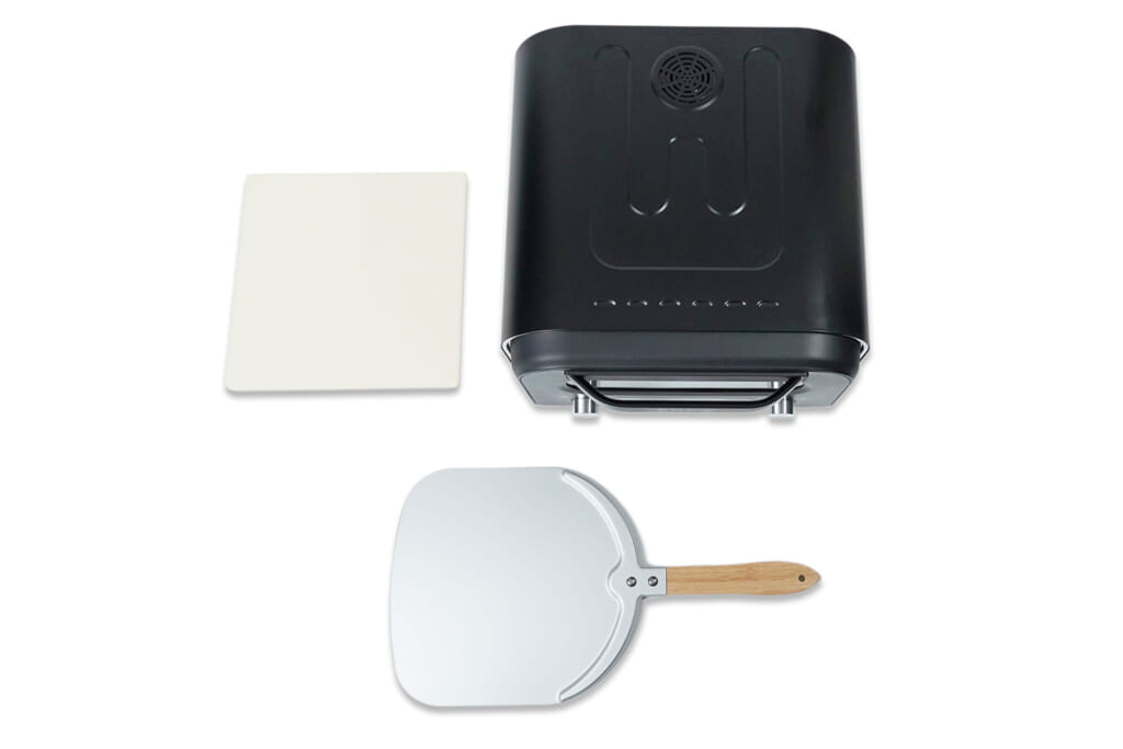 お店のピザを自宅で手軽に！ 450℃の高温で焼き上げる「家電ピザ窯」が