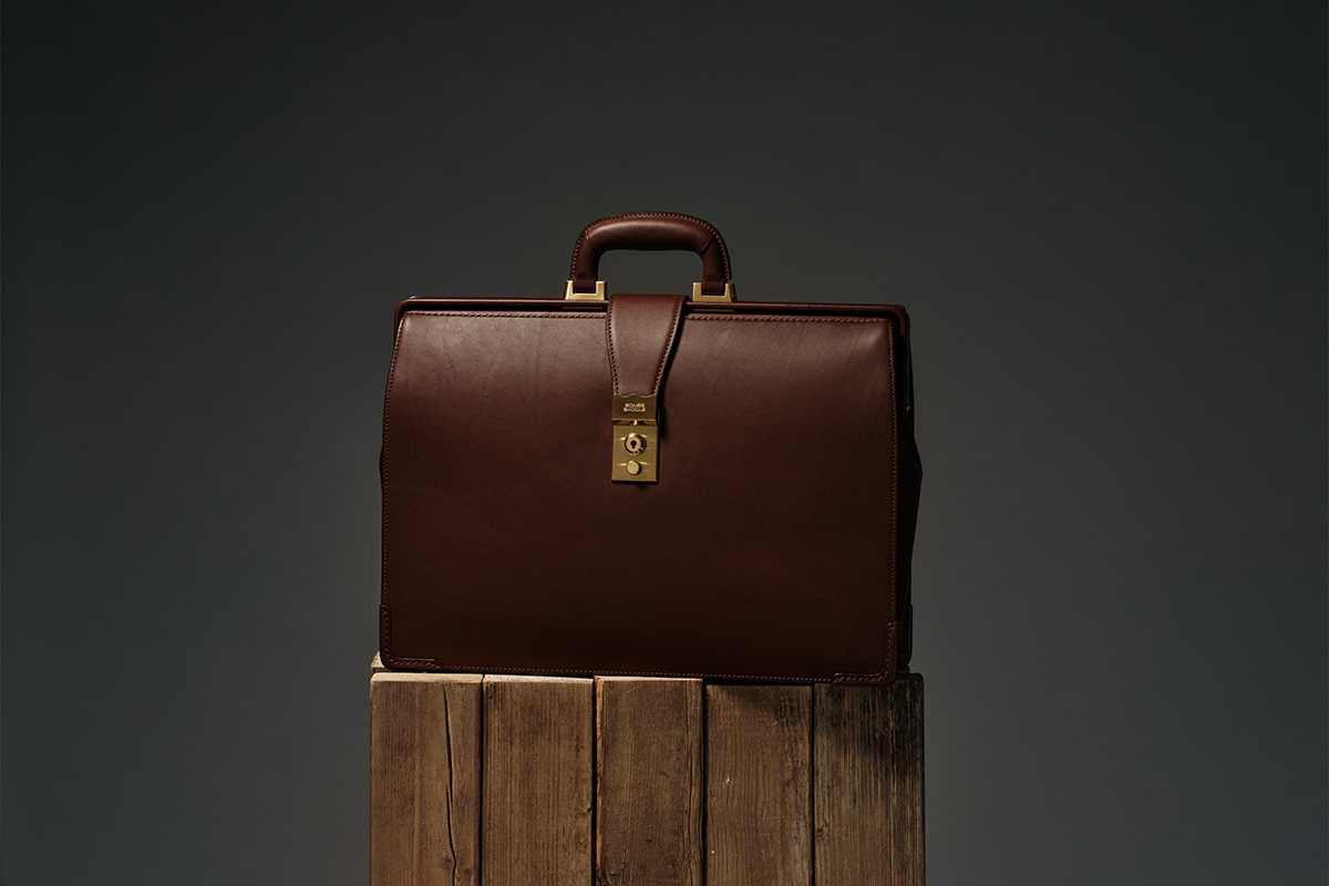 馬具メーカーソメスがつくるダレスバッグ｜エグゼクティブ