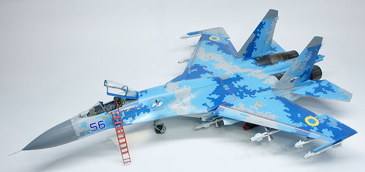 G.W.H. Su-27 Flanker B 1/48 プラモデルキット 1/48 Su-27 Flanker B