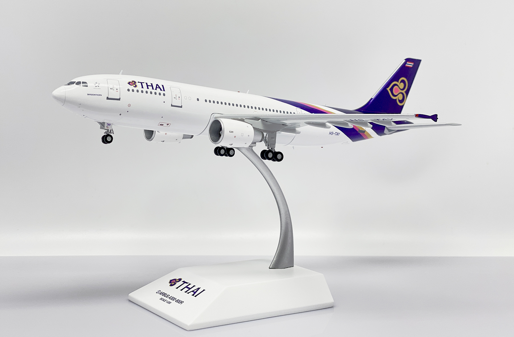 ScaleModelStore.com :: JC Wings 1:200 - XX20217 - Thai Airways