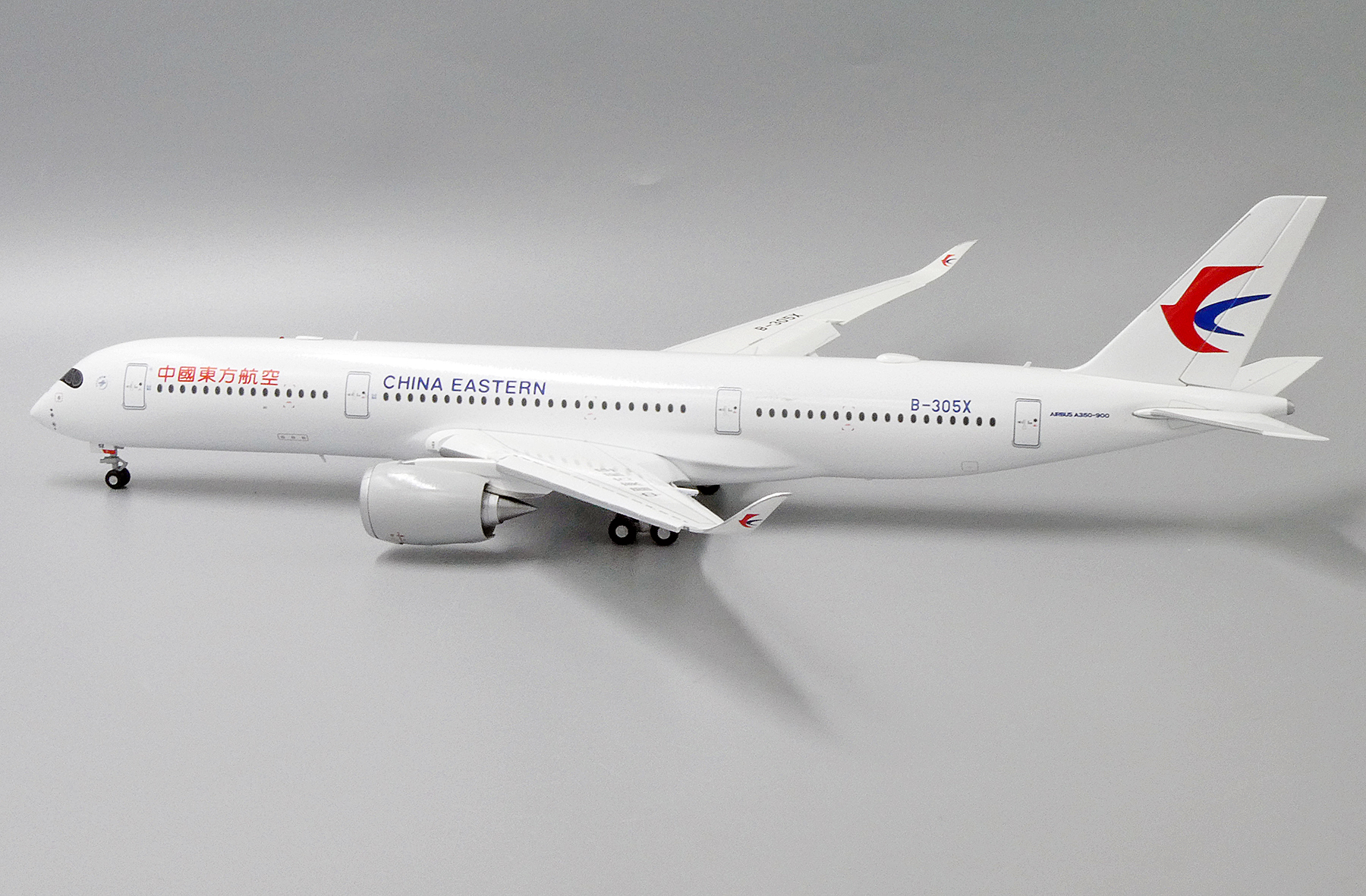 ScaleModelStore.com :: JC Wings 1:200 - XX2254A - China Eastern