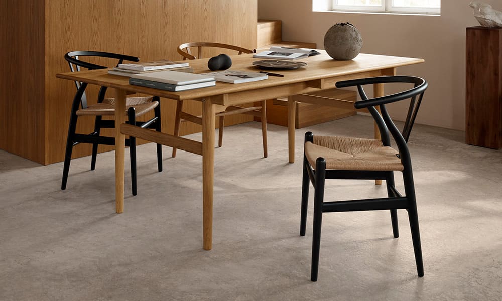 Yチェア CH24 / オーク材 オイル仕上げ ブラックペーパーコードCarl