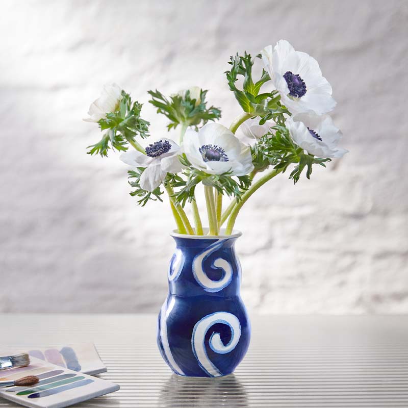 KAHLER（ケーラー）の新作フラワーベース「Tulle Vase」 -