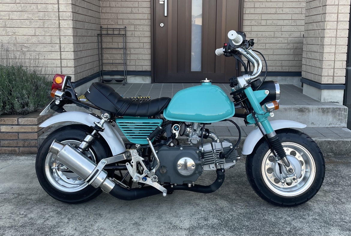 モンキー】車高の下げ方/フロントとリアまとめ【参考画像とダウン量も