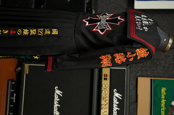 氣志團のセーラー服刺繍 背中櫻十字 | 特攻服、学ランの刺繍を激安