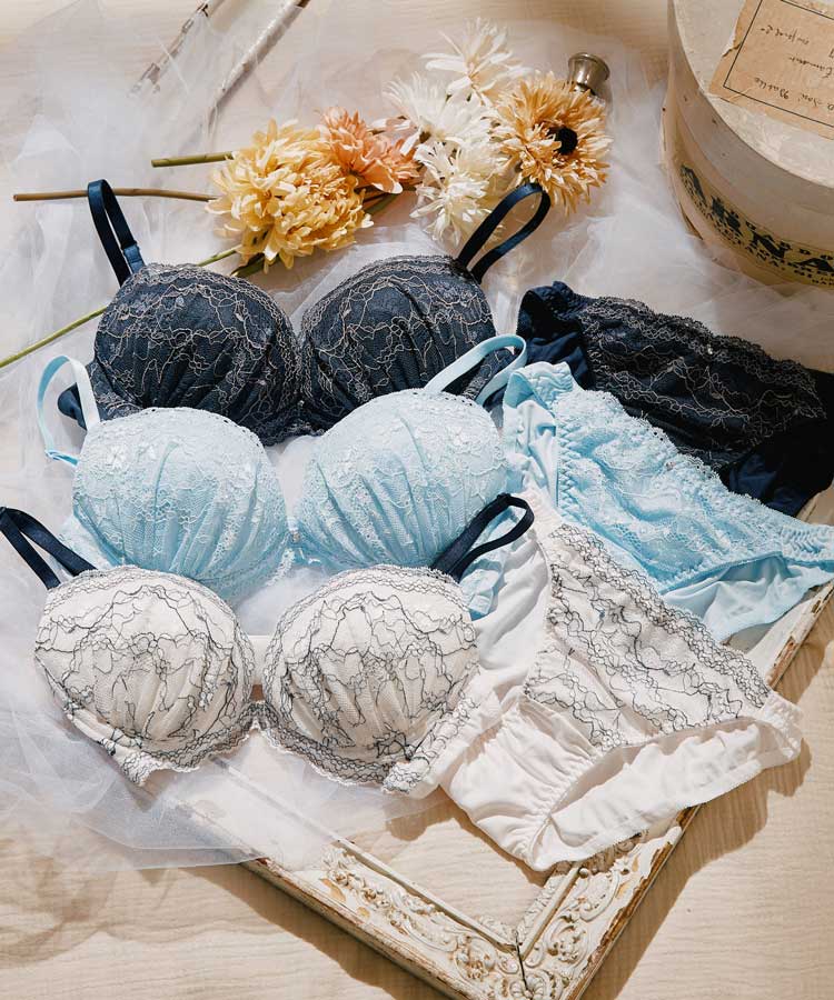 SALE】【northerly】 クラシカルレースふわもりブラセット ｜San-ai