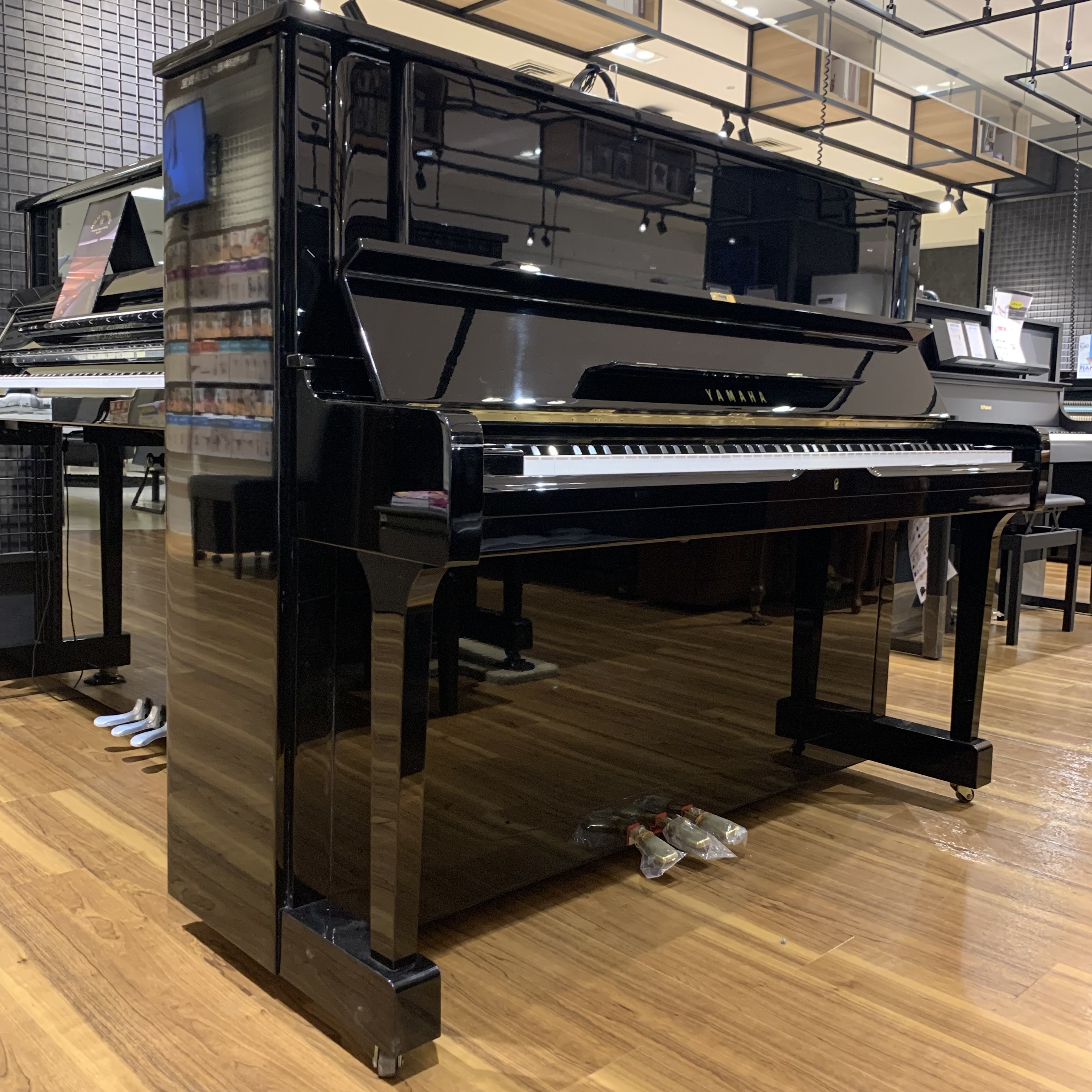 展示アップライトピアノ紹介】人気のヤマハ X支柱展示ラインナップ