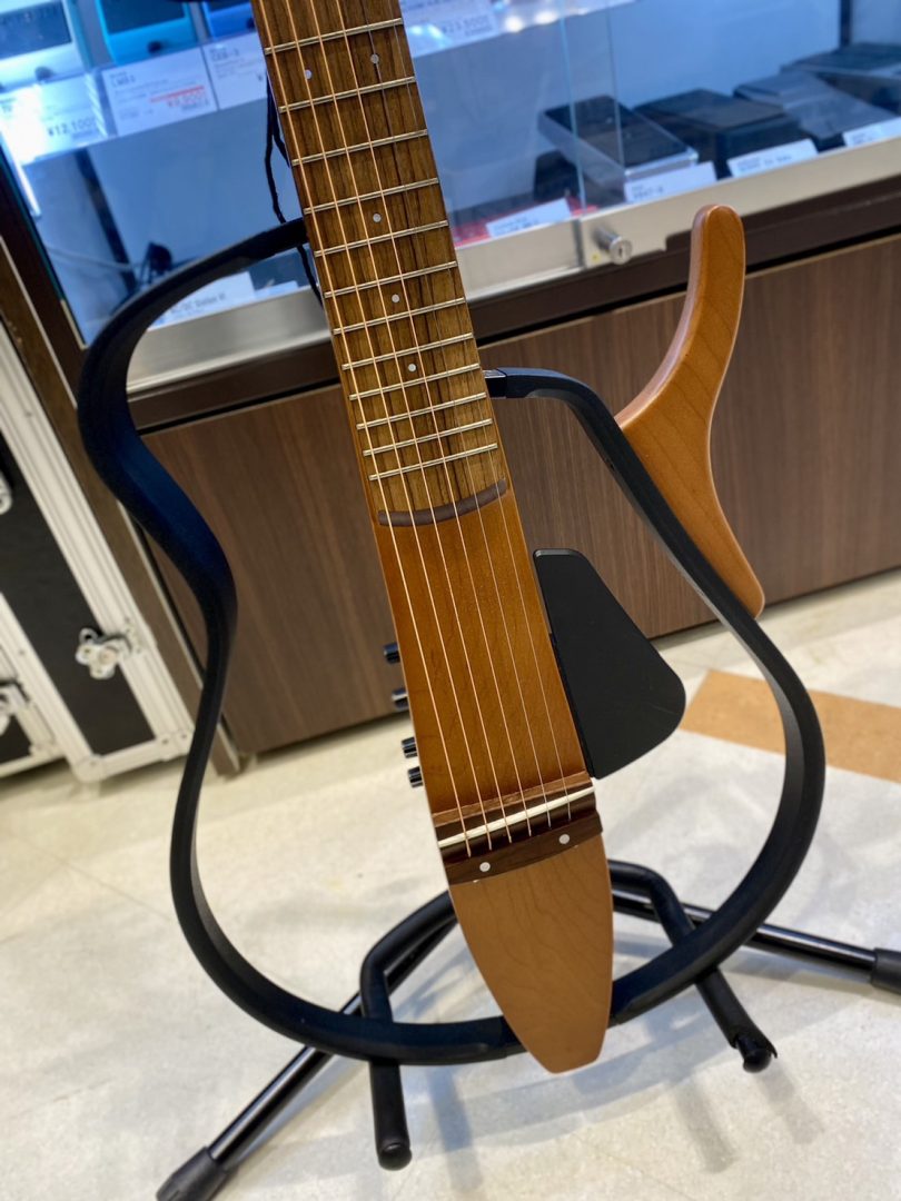 中古ギター】YAMAHA「SLG110S」サイレントギターが入荷致しました