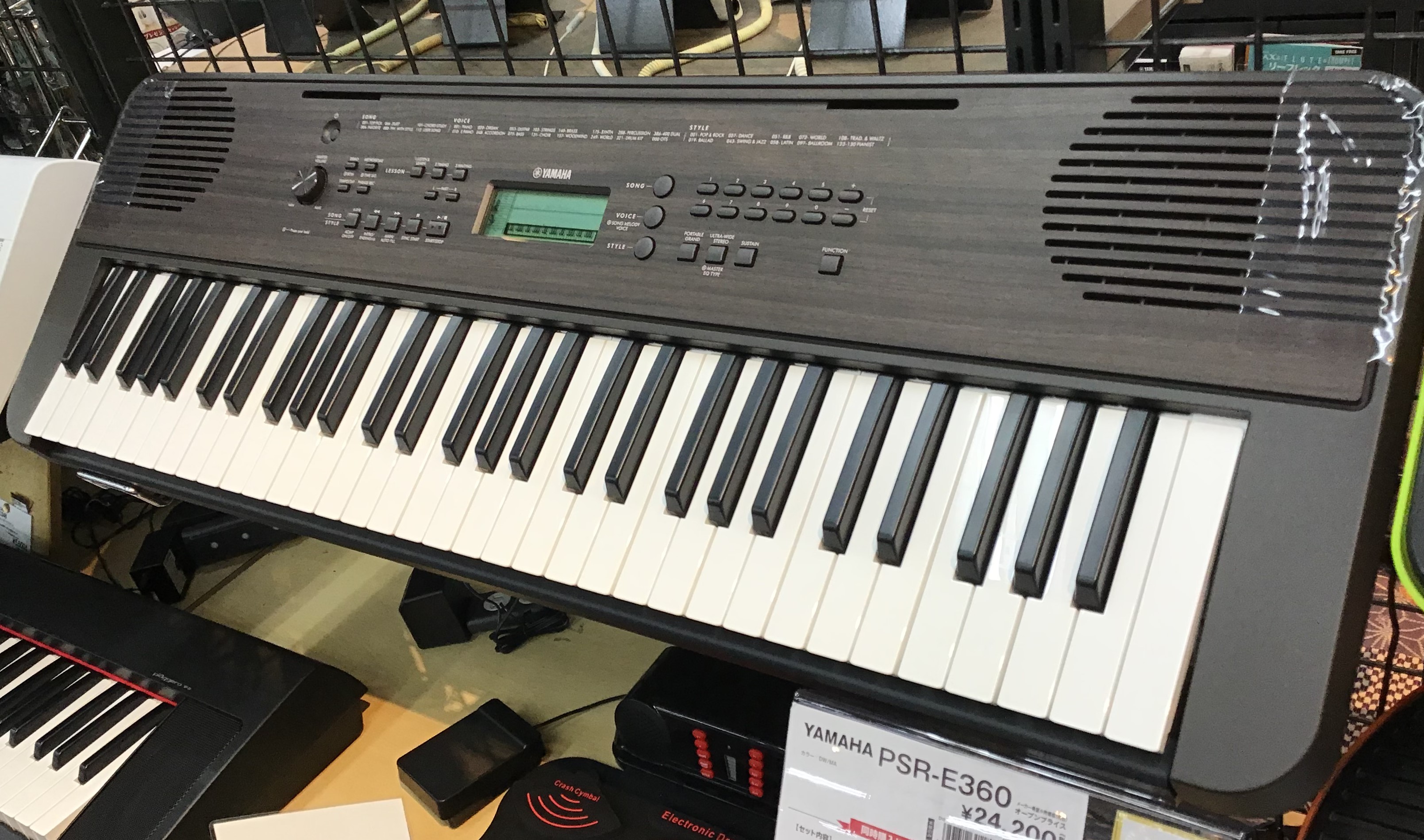オシャレなキーボードPSR-E360DW/ヤマハが入荷!｜島村楽器 イオン長岡店