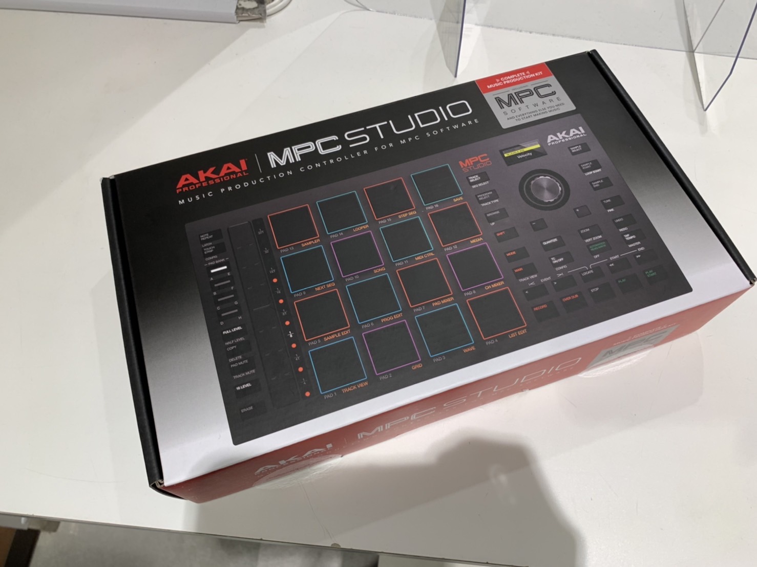 AKAI MPC STUDIO2先行展示を本日から開始！｜島村楽器 新宿PePe店