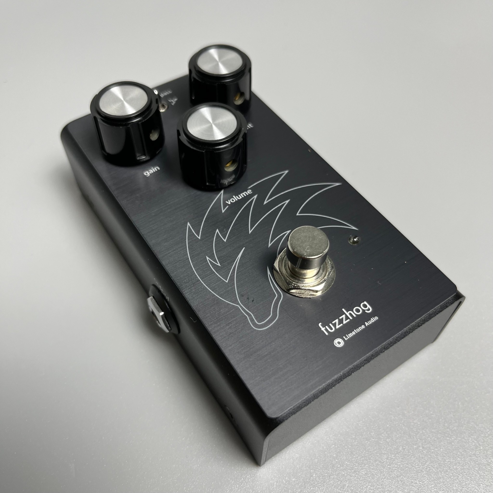 Limetone Audio初のファズエフェクター『fuzzhog proto』の魅力を徹底