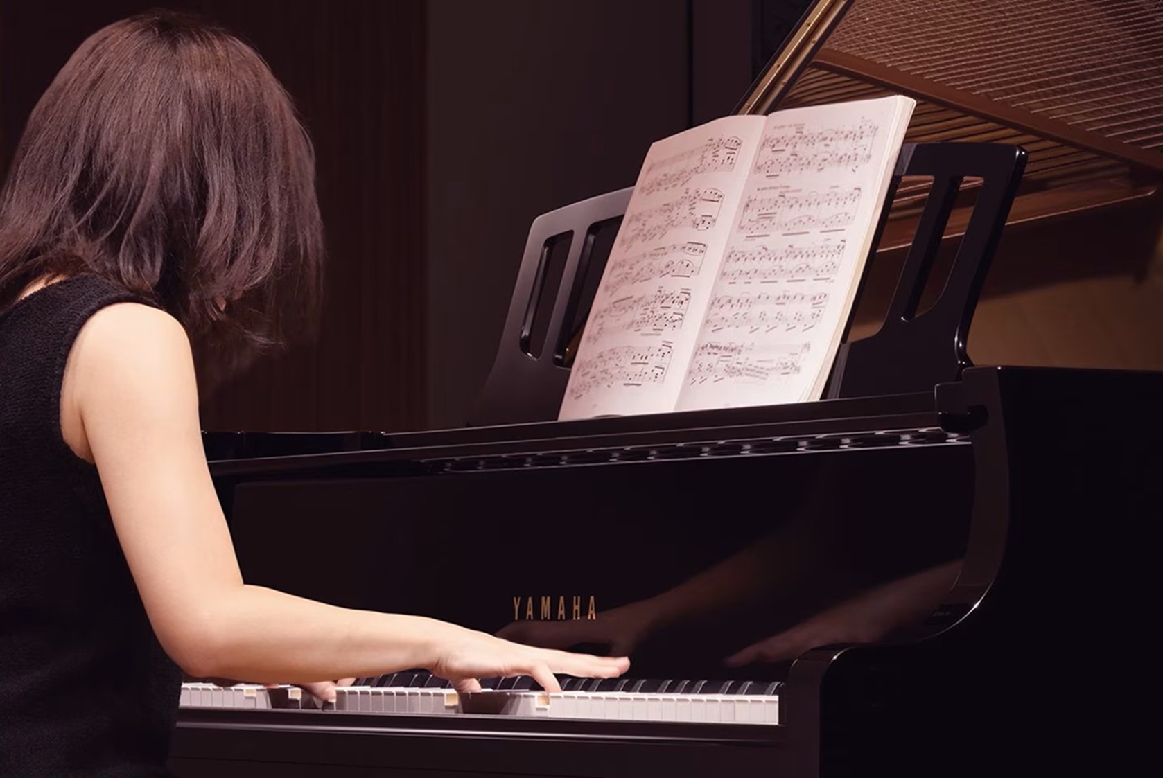 ヤマハ グランドピアノ 新作「C2Xespressivo」＆リニューアル