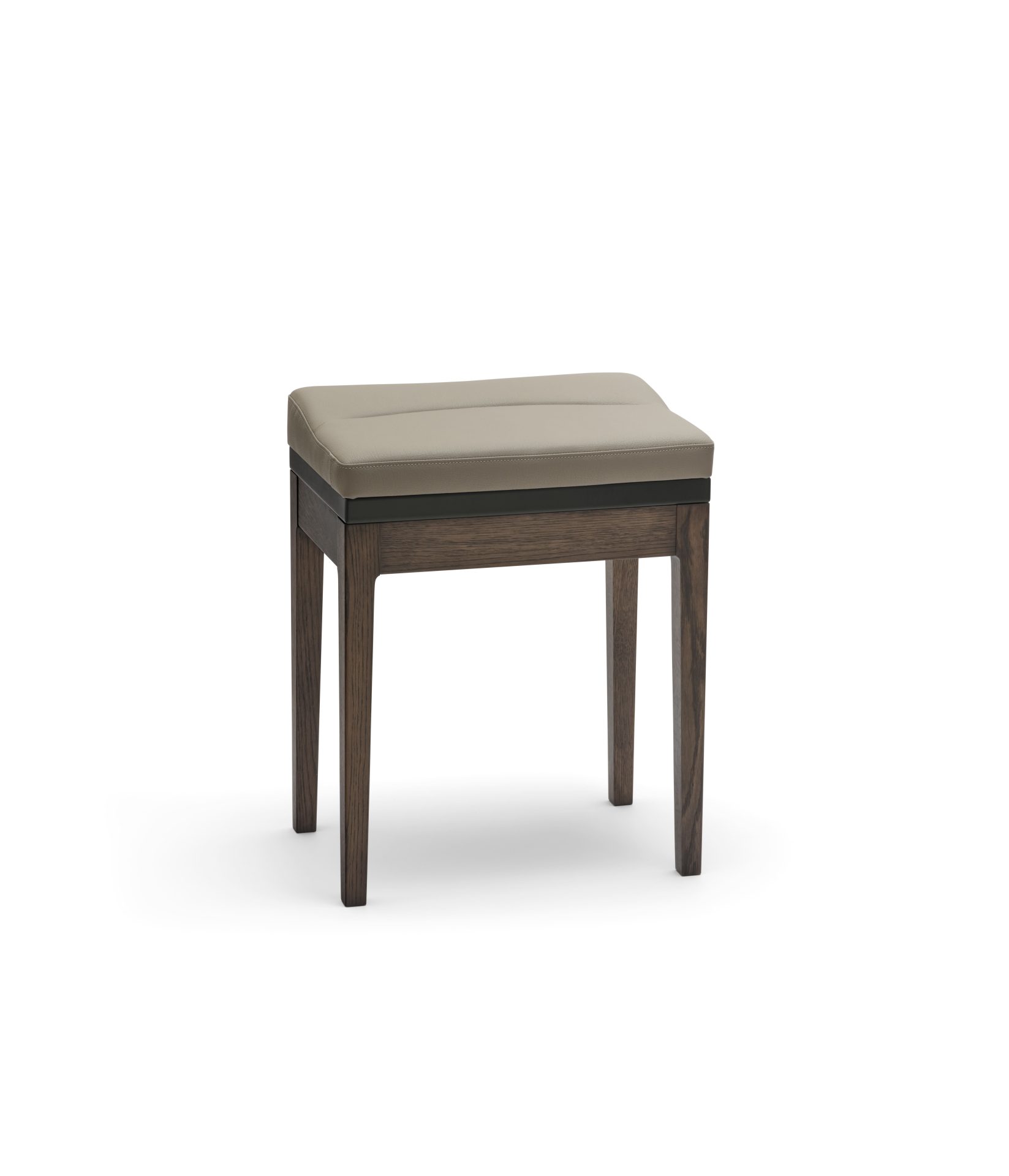 カリモク家具の職人の技術が活きるインテリアに調和するデジタルピアノ