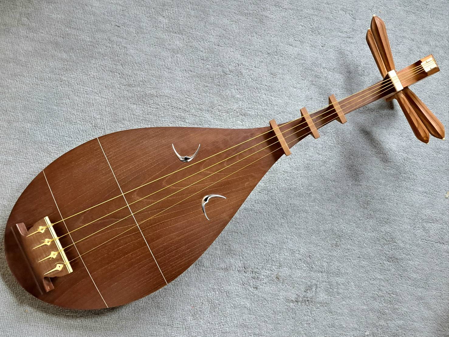 石田不識 作 薩摩琵琶 四弦四柱 | 新栄堂