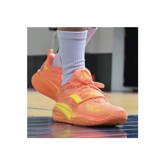 Kyrie Irving x Anta KAI 1 - Dazzling Sun