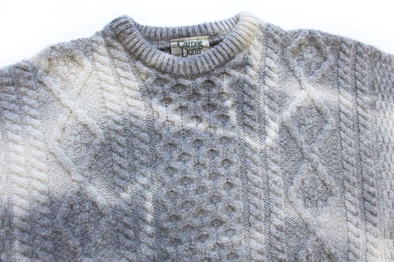アイルランド製 Carraig Donn ムラ染め ケーブル編み ウールニット