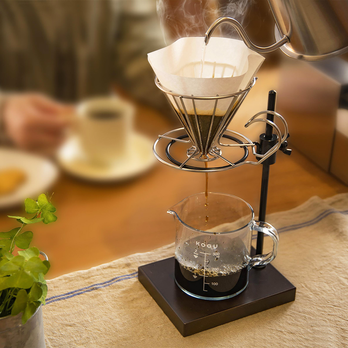 珈琲考具 高さ調節できるドリッパースタンド シングル | 下村企販株式会社