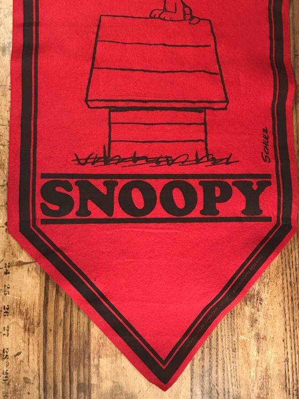 Peanuts Snoopy “No One Understands” Felt Banner スヌーピー