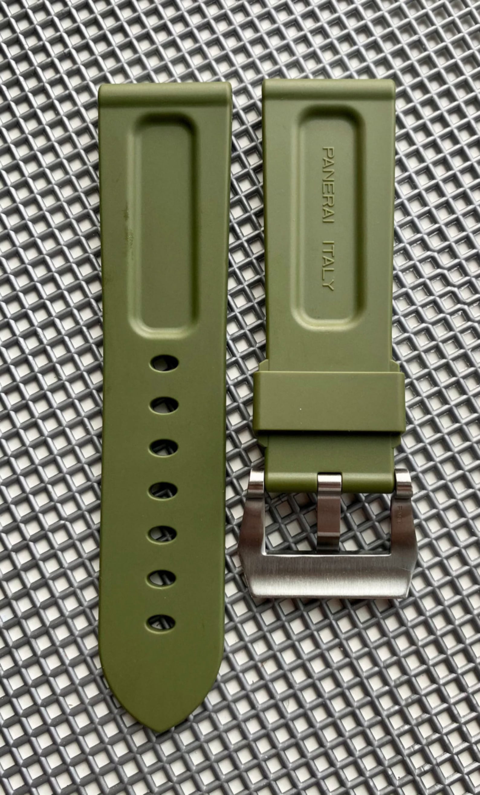 24MM/22MM Rubber Diver Strap For Panerai Officine ARMY GREEN Watch