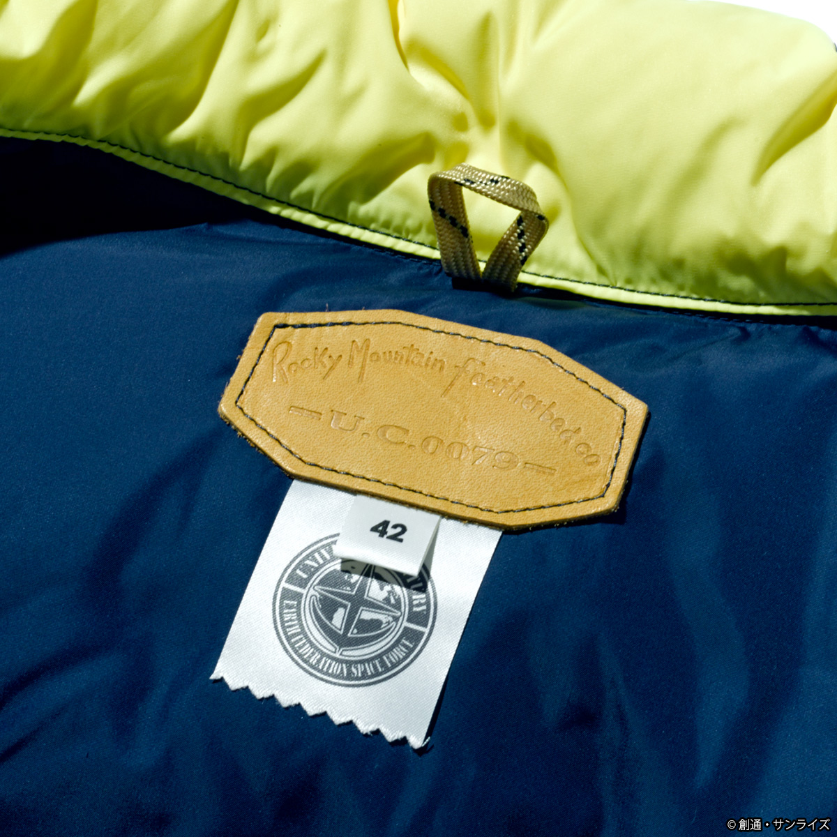 STRICT-G×ROCKY MOUNTAIN FEATHERBED『機動戦士ガンダム』ダウンベスト