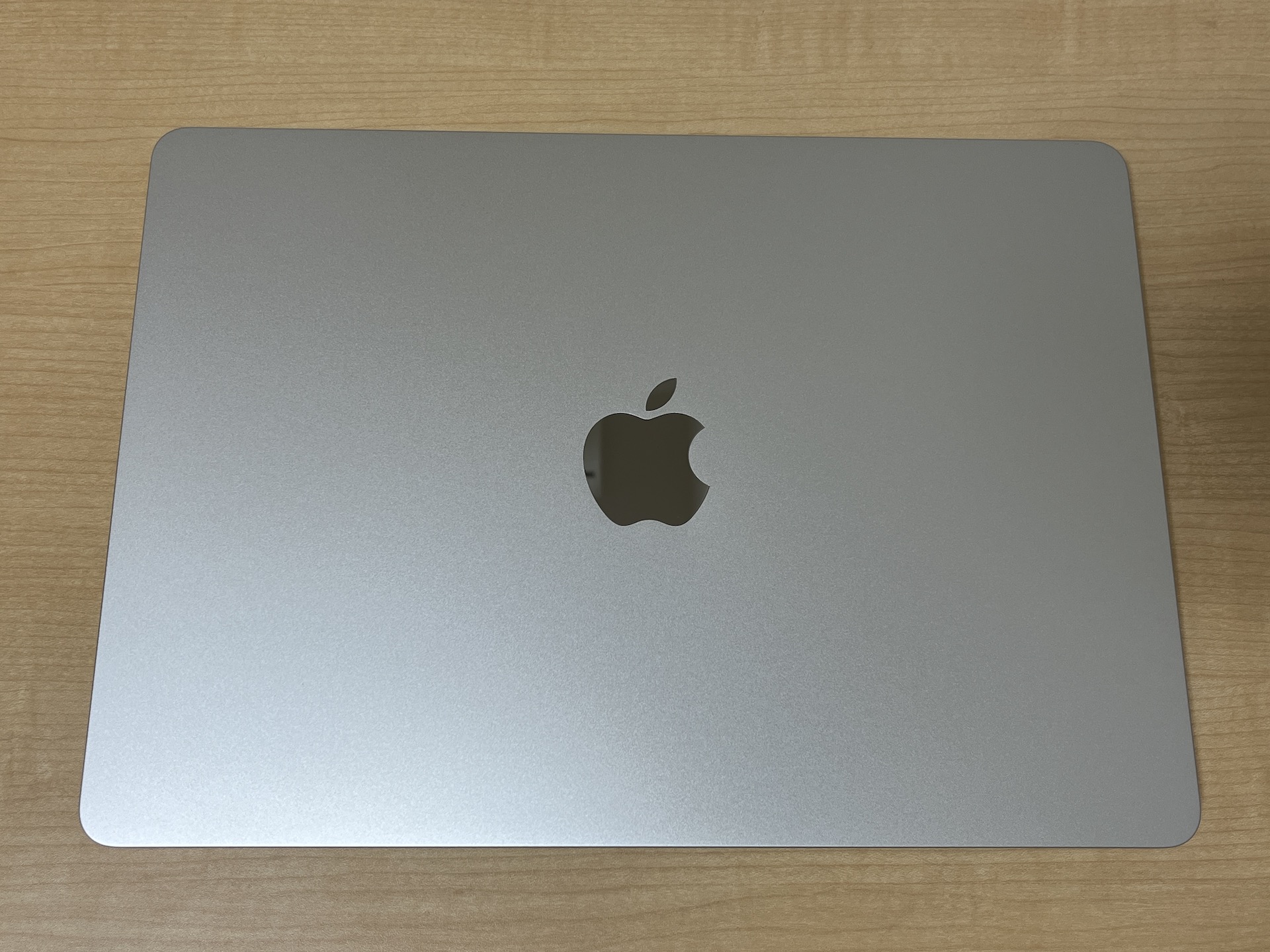 保証期間内】M2 MacBook Air シルバー 【公式通販】