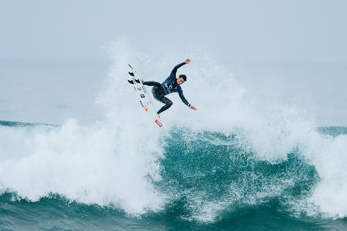 ベルズは朝イチの番狂わせが起こった」 - F+ | THE SURF NEWS「サーフ