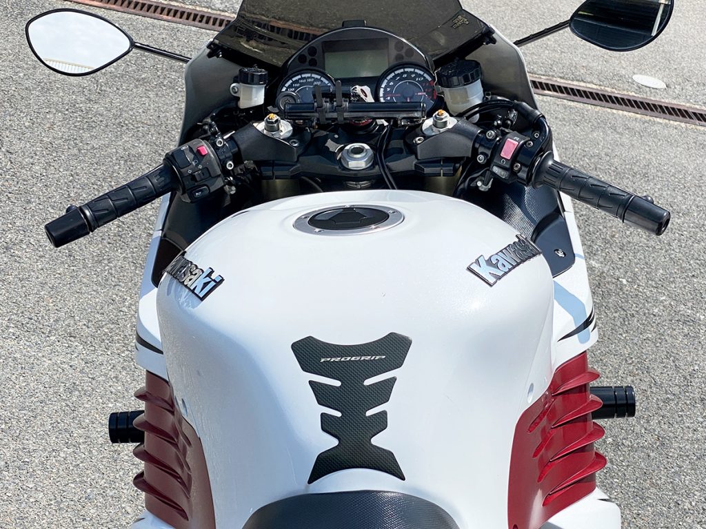 中古バイク KAWASAKI ZZR1400｜ZXT40A – 京都のバイクショップSPEC-M