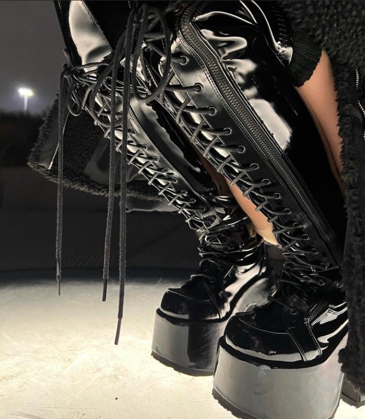 取り寄せ]CAMEL-300 / エナメル / ニーハイブーツ【DEMONIA】 | Spider