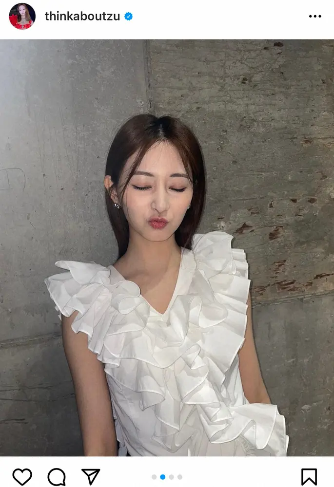 TWICE」ツウィ公式インスタグラム（＠thinkaboutzu）から - スポニチ