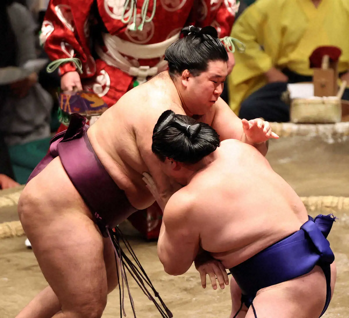 狼雅が尊富士の連勝止めた！鳥取城北高同期の盟友とプロ初対戦