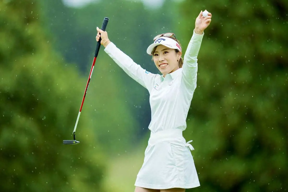 木村彩子が通算12アンダーで3年ぶりツアー2勝目 「優勝争いというのは