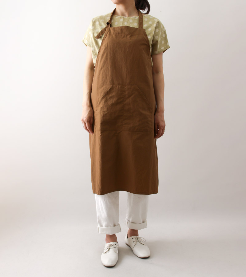 実物大型紙【No.703】センターポケットのシンプルエプロン(SML) [M便 1