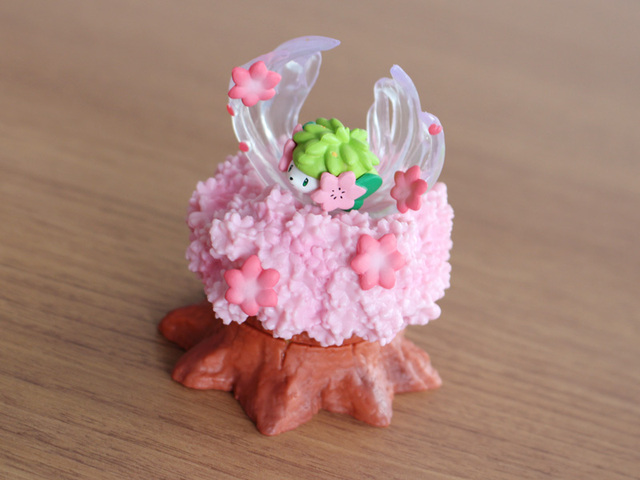 リーメントの大人気・かさねてシリーズより第4弾が登場！ 花びら舞う