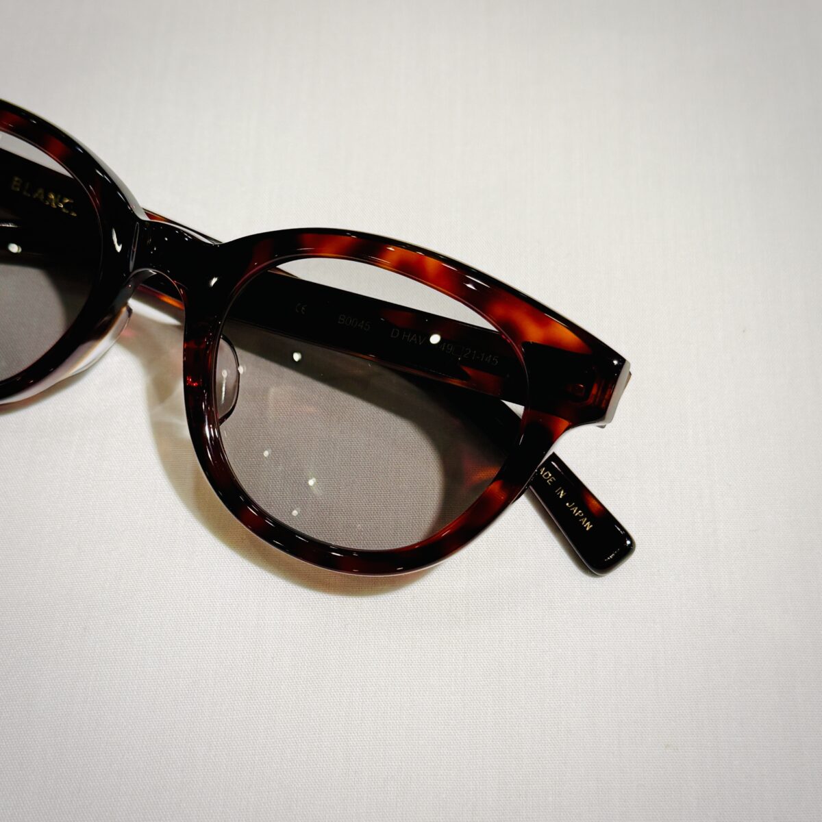 BLANC..（ブラン） 取り入れやすい、ボストンシェイプの新作サングラス