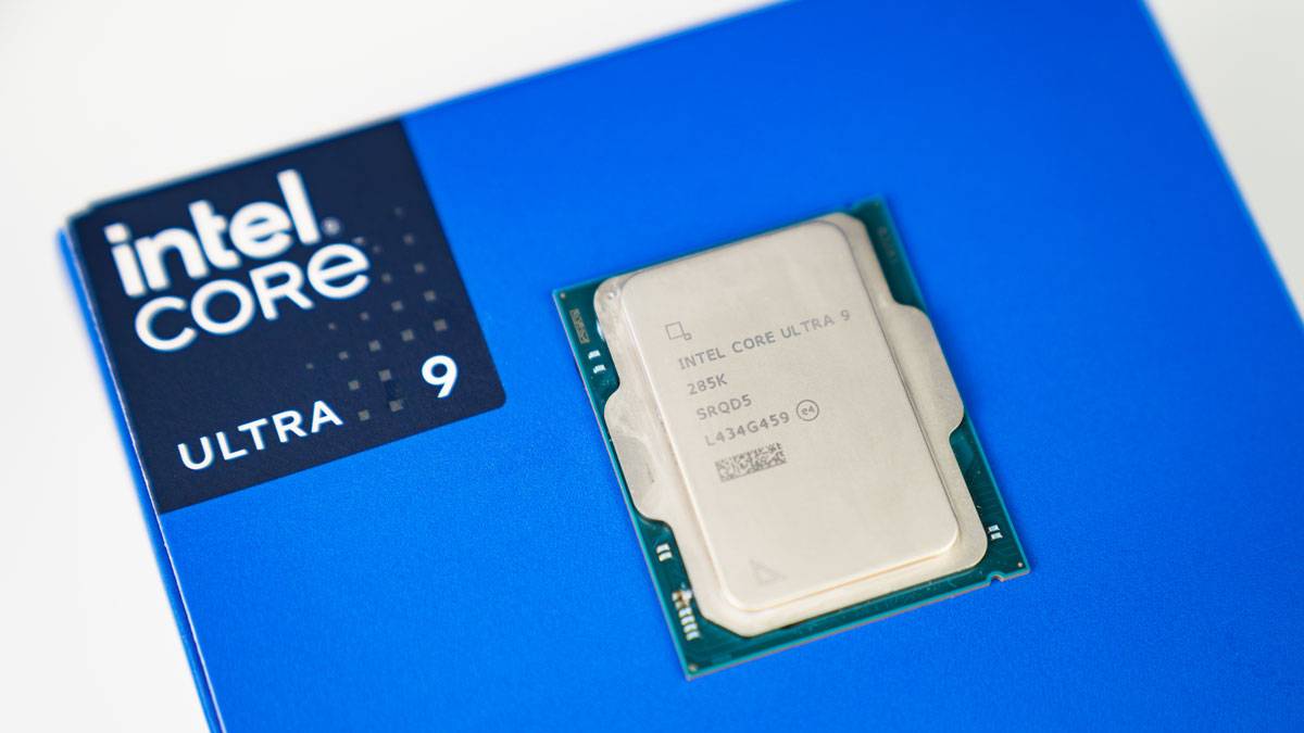 Intel's poorly-reviewed 285K flagship CPU at least looks great