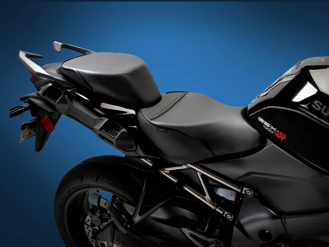 GSX-S1000GX カスタムパーツ