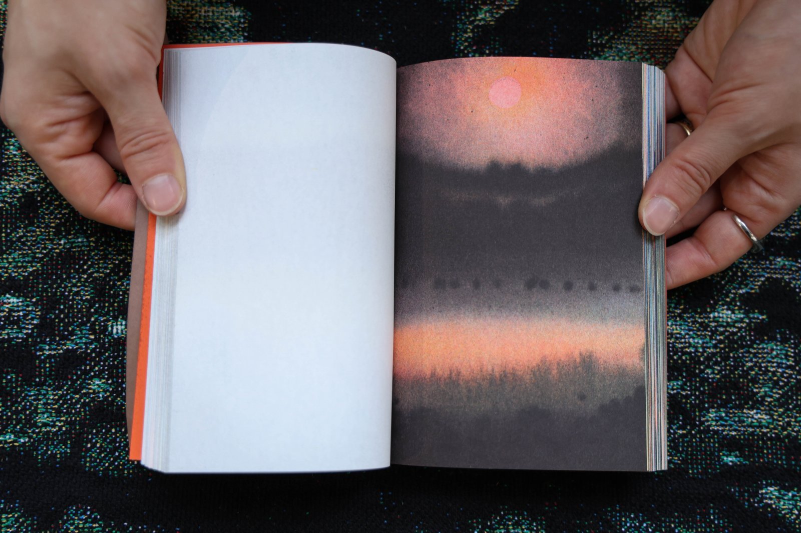 パリ発アートブック最新事情】本はここまで“作品”になる。いま注目す