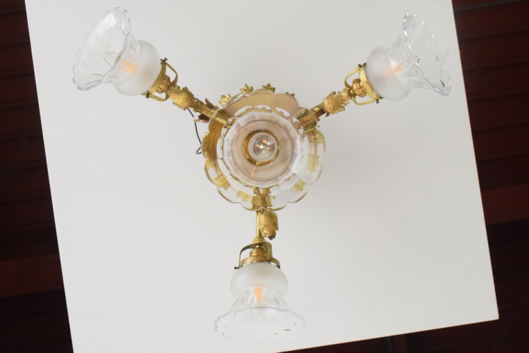 パルテノン アンティーク / 【SALE】sy389 4灯式シャンデリア