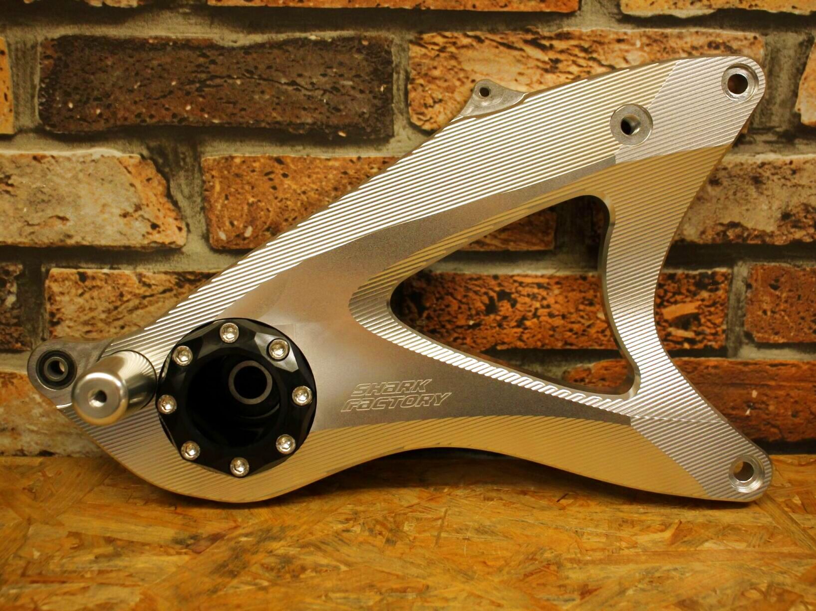 シグナスX・BW'S125のカスタムパーツショップ [ Partyup / パーティー