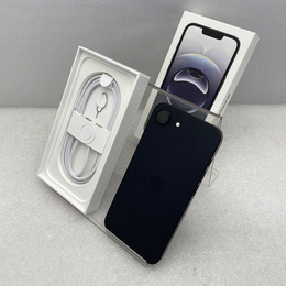 APPLE 〔中古〕iPhone16e 256GB ブラック MD1T4J/A SIMフリー版（中古