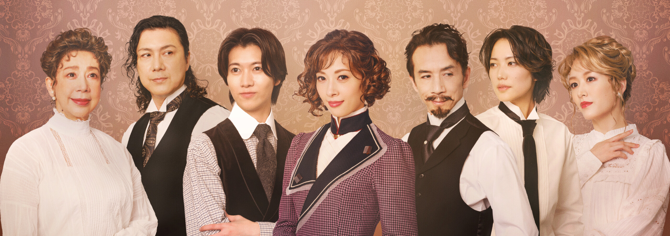 七海ひろきさん直筆サイン入りチェキプレゼント！ミュージカル