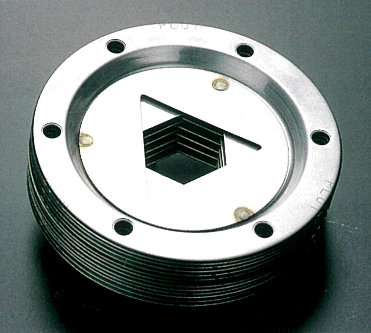 かつてトラッカーブームやビッグスクーターブームを共に支えた【 超音