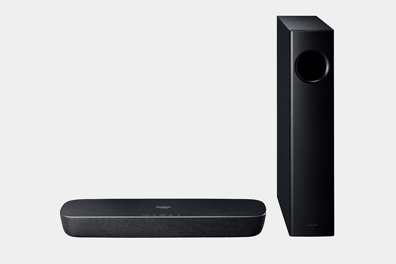 パナソニック、高さ5.1cmでテレビ足元にも置きやすい小型サウンドバー