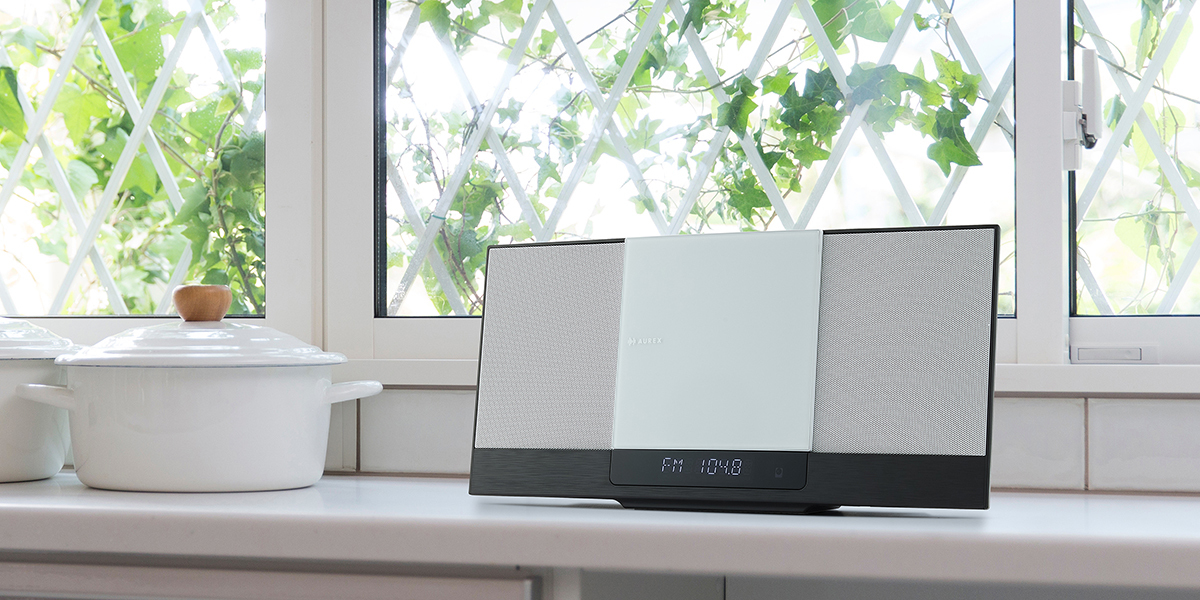 AUREX、CD/Bluetooth/ラジオ/USB等に対応する薄型ミニコンポ「AX-WSS60