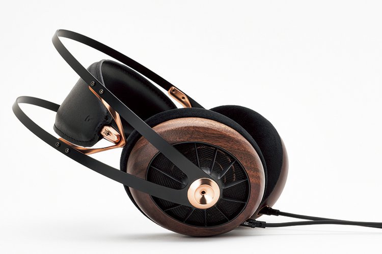 Meze Audioがダイナミックドライバーを再定義。開放型ヘッドホン「109