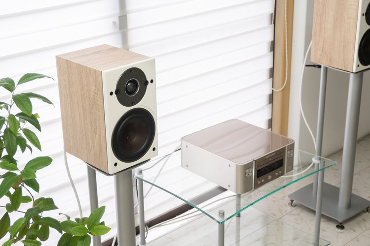 どれが好み？ 一番人気のミニコンポ「M-CR612」を“売れ筋スピーカー”3