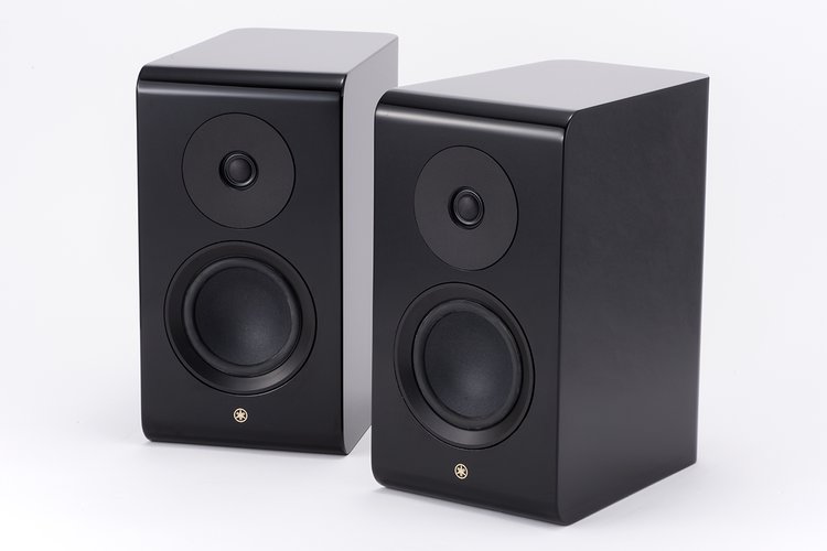 ヤマハの最新ブックシェルフスピーカーで80年代ヒットナンバーを存分に