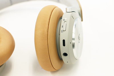 デザイン、音質、ノイズキャンセルまで極上。ハイエンドヘッドホンの新