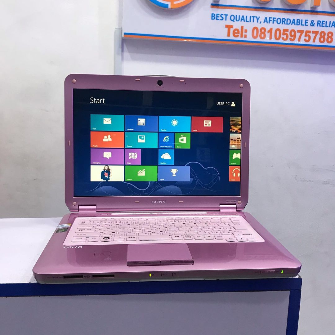 Σ SONY PCG-61812N ピンク Corei5 4GB ストレージ無 Σ SONY PCG-61812N