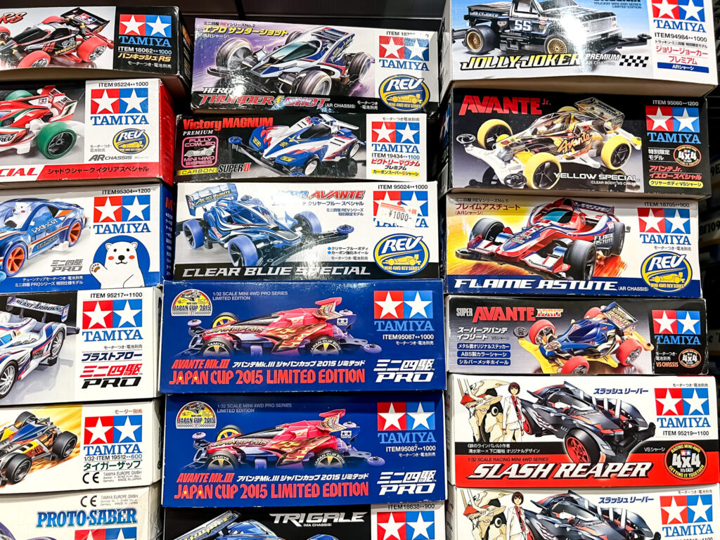 京都府城陽市より、特別仕様のミニ四駆やグレードアップパーツを多数